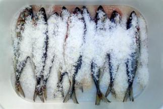 Lessons From History – Eating Well Off Home Food Preservation 5 Salting fish – Dry packing uses copious amounts of either sugar or salt to preserve foods, but offers an alternative to pressure canning, smoking and jerky.