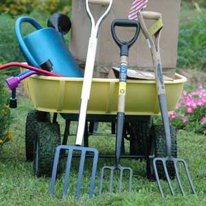 Prepper Must-Haves - Garden Tools - The Prepper Journal