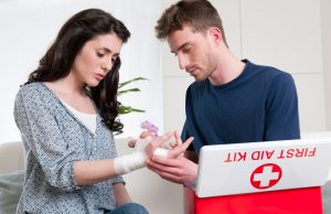 OUCH? Dealing with Splinters! - The Prepper Journal