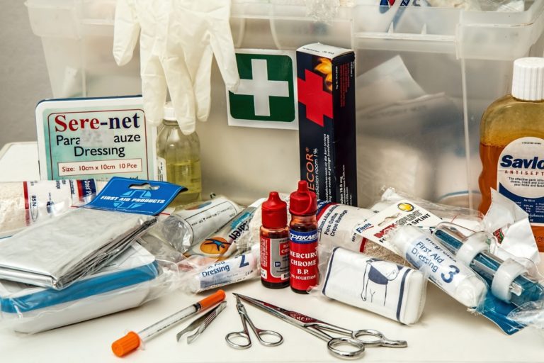 What You Should Have in Your Ultimate Survival First Aid Kit - The Prepper Journal