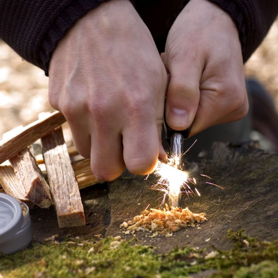 How to Use a Magnesium Fire Starter The Prepper Journal