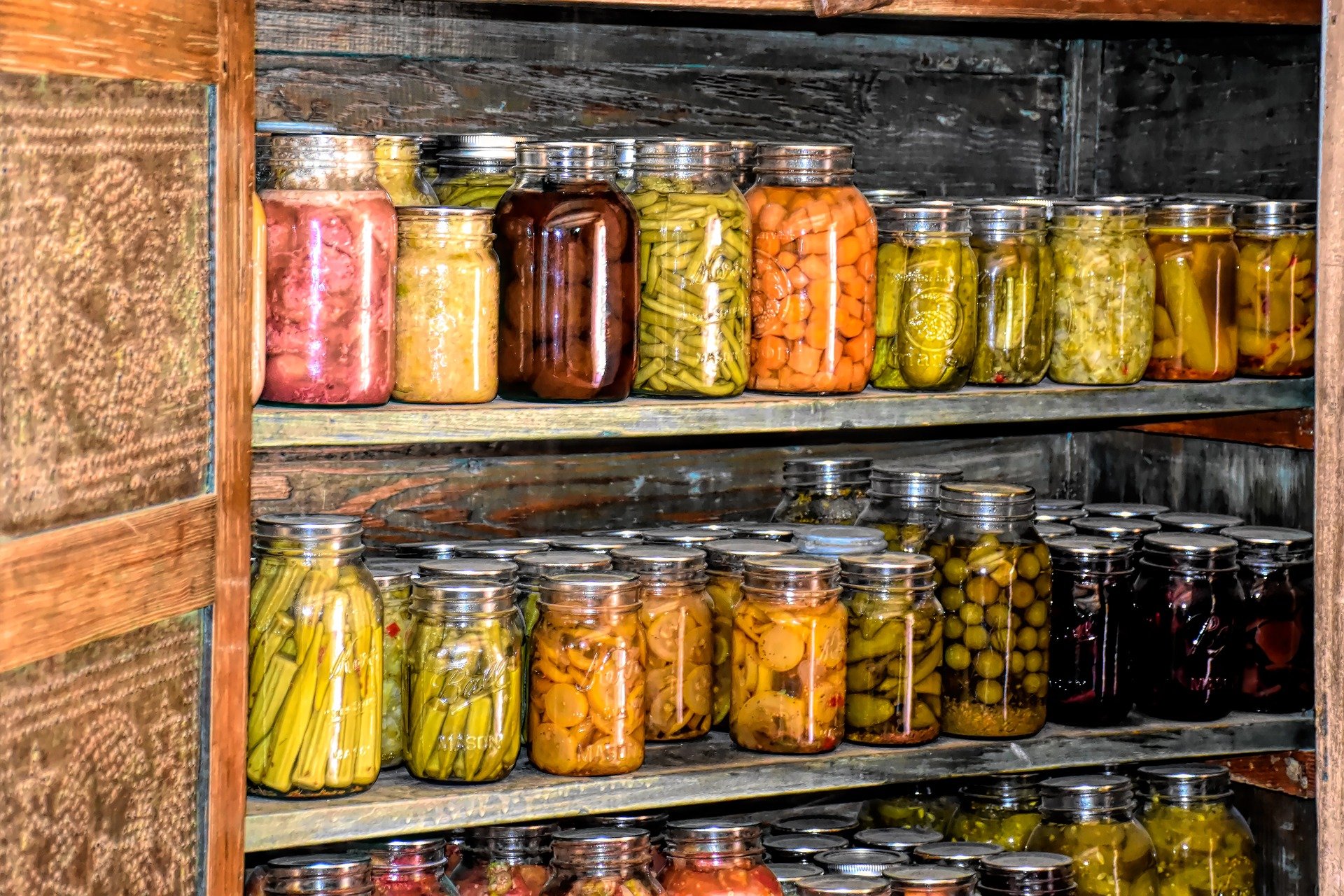 How to Stock a Survival Pantry